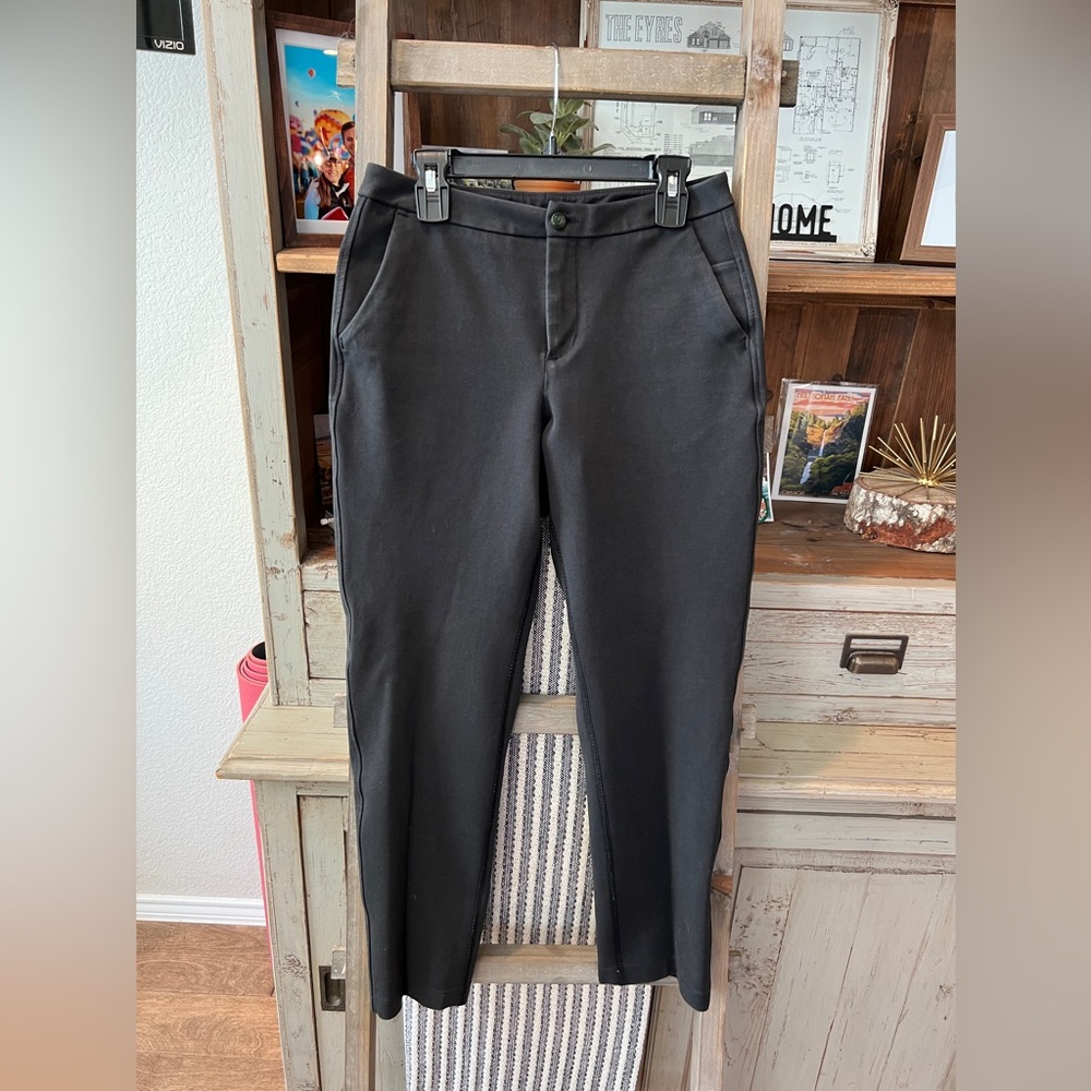 Lululemon women’s city trek trouser ponte size 4
